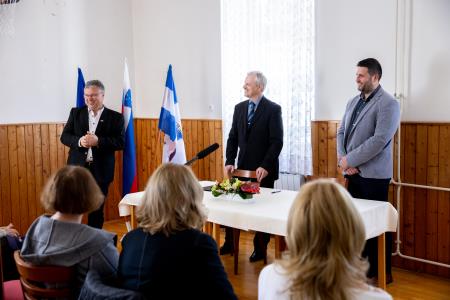 PIVKA PODPIS POGODBE DVORANA ŠMIHEL 14.4.2022 - Valter Leban-7938